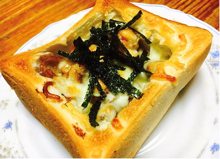 Teriyaki Chicken Toast with Cheese and Seaweeds